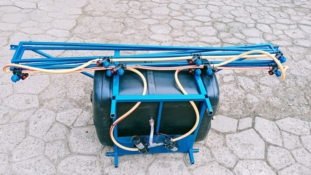 Оприскувачі до трактора