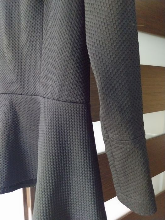 Czarna bluzka z baskinką rozm. L