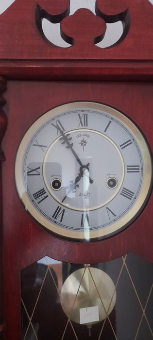 Relógio de parede vintage, produzido entre as décadas de 1970–1980