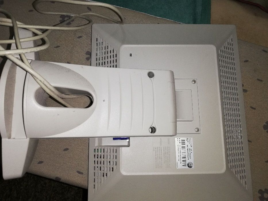 17" LCD for Laptop and Tower64551832391810124