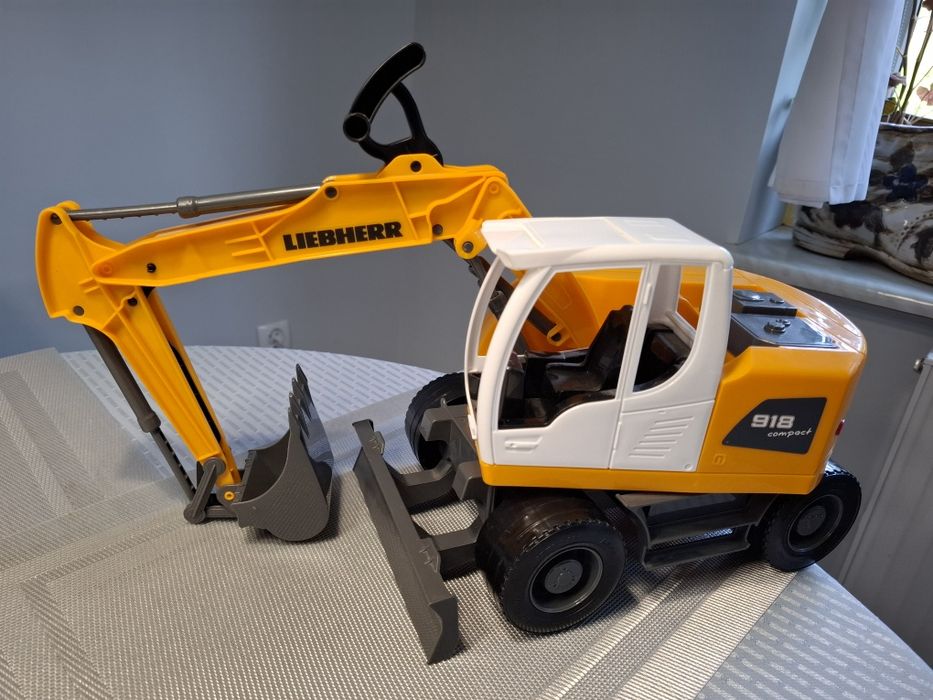 Koparka liebherr 918 Lena Toys