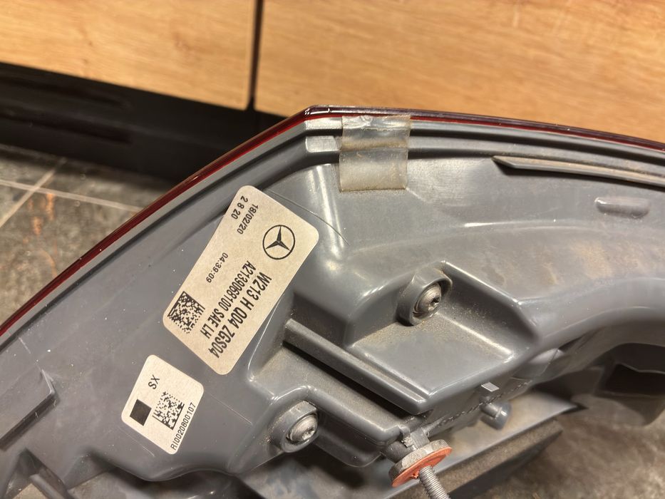 Lampy tylnie w213 UK