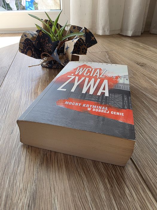 Peter James "Wciąż Żywa"