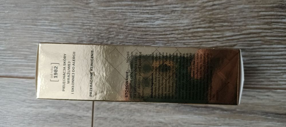 Nowe złote serum intensywnie liftingujące  AA Oceanic