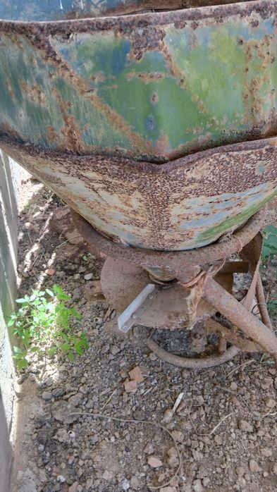 Espalhador / Adubo / Fertilizante