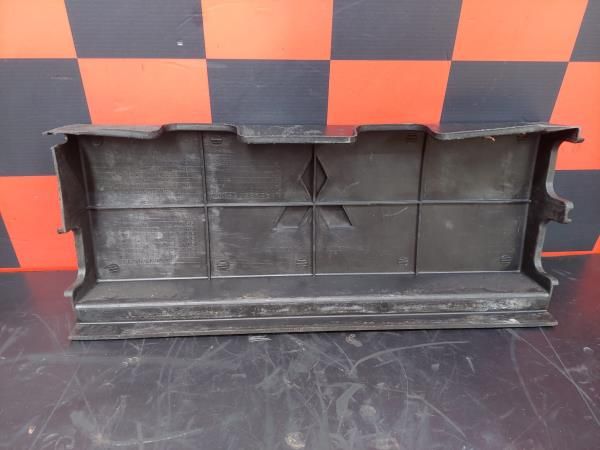 Tampa bateria MITSUBISHI TRUCKS Canter