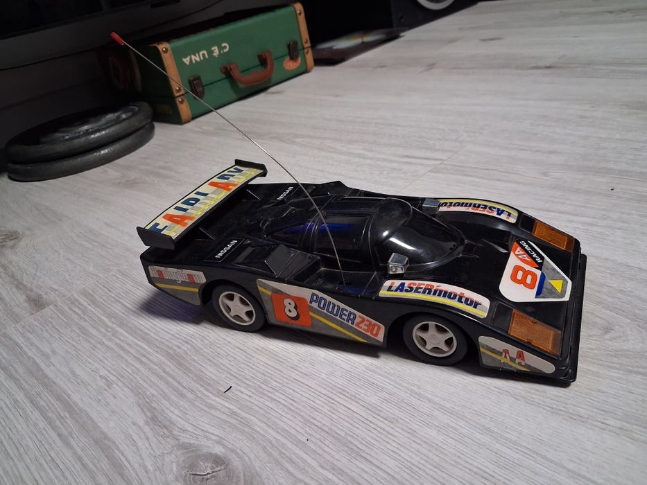 Nissan zabawka bez kontrolera z prl 1986