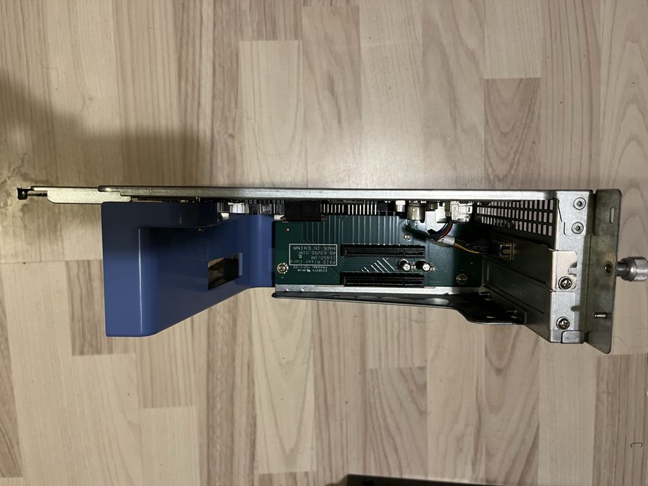 Macierz dyskowa/serwer LenovoEMC Px12-450r na 12 dysków.