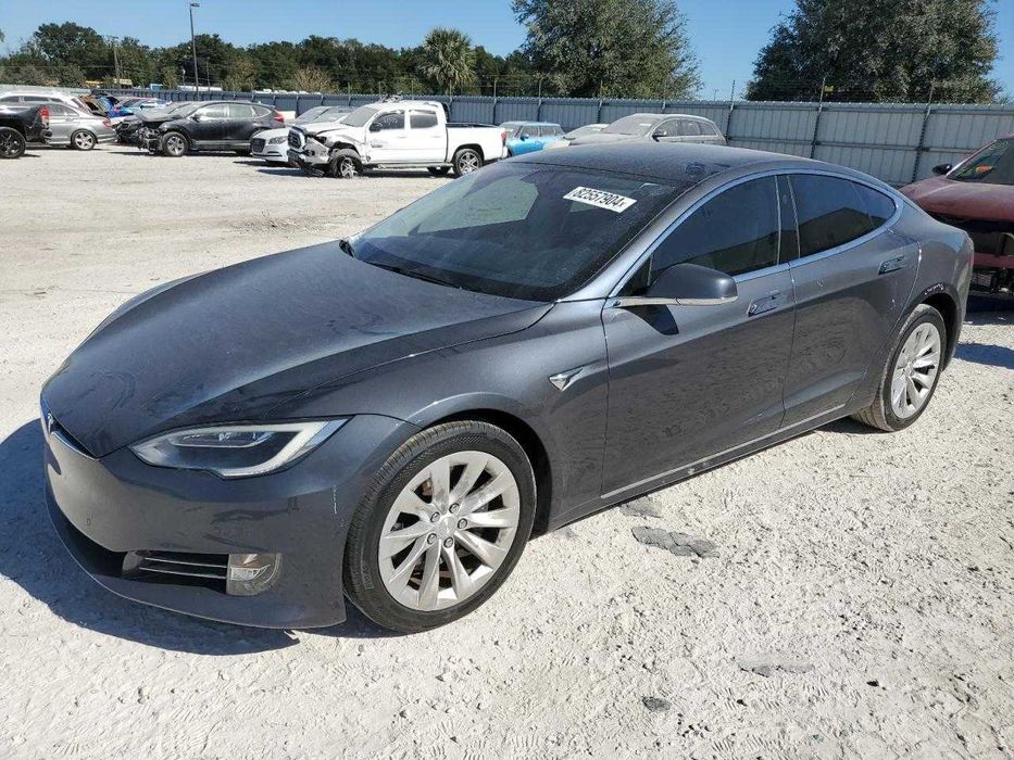TESLA MODEL S   - двері передні задні рест дорест
