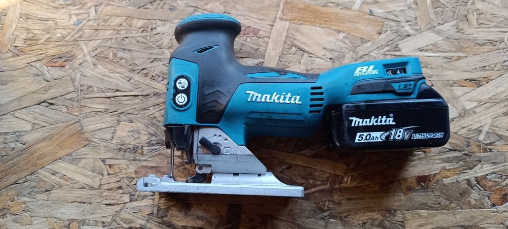 Wyrzynarka Makita djv181