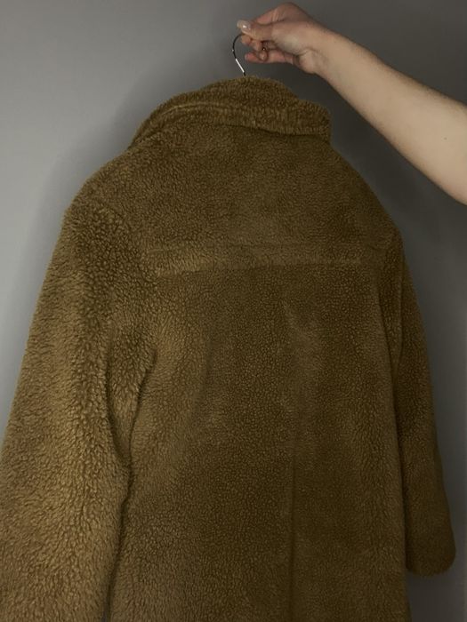 Зимова, коричнева шуба