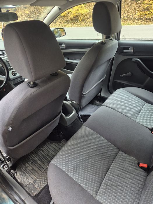 Ford Focus Mk2 1.6 benzyna 2005r
