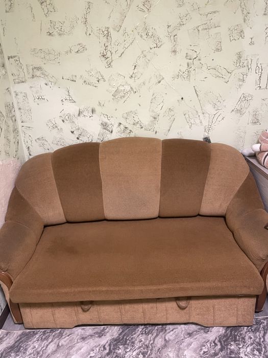 Продам диван,у хорошому стані