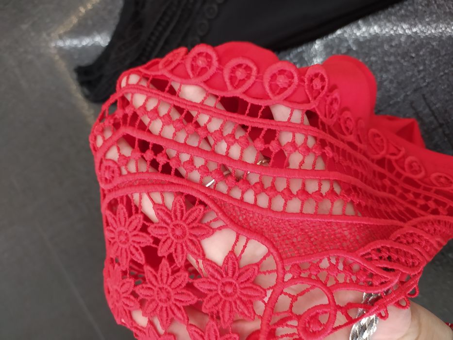 Bluzeczka z koronką