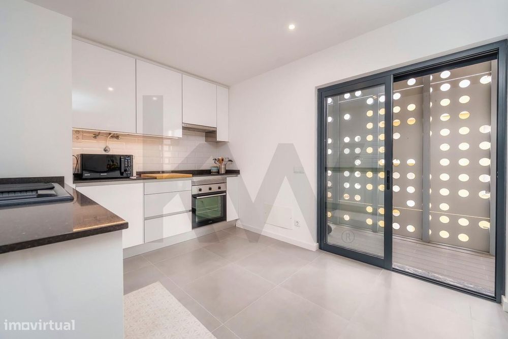 Apartamento T2 de construção recente, localizado no centro da cidade