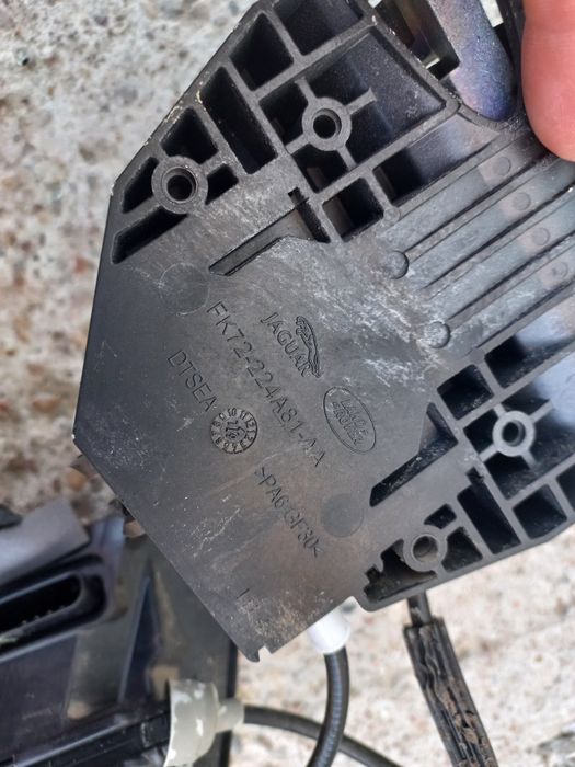 Zamek drzwi lewy przód przedni jaguar e pace x540 6+6 pin