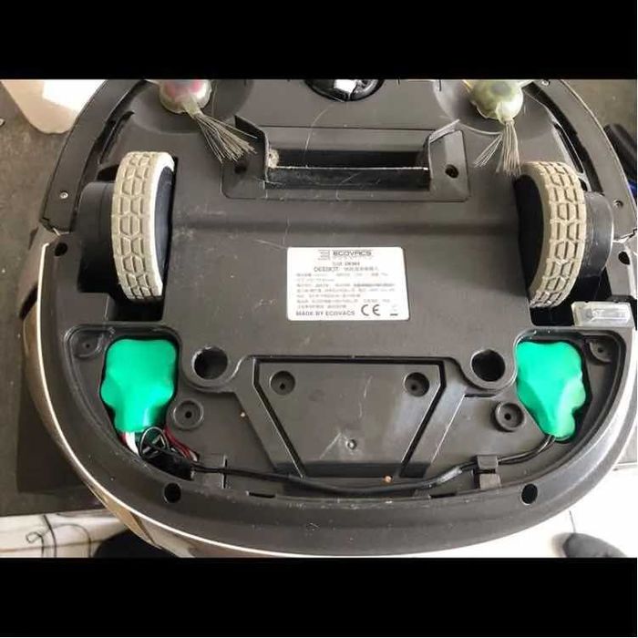 ECOVACS DEEBOT Mini DK560 по запчастинах