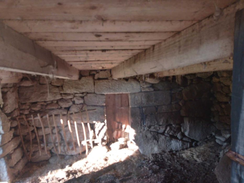 Venda de casa para reconstrução