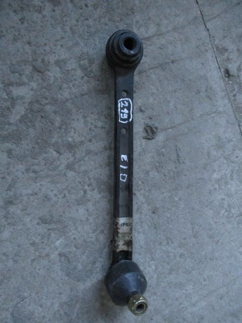 Braço de suspensão trás esquerdo MERCEDES-BENZ 190 (W201)