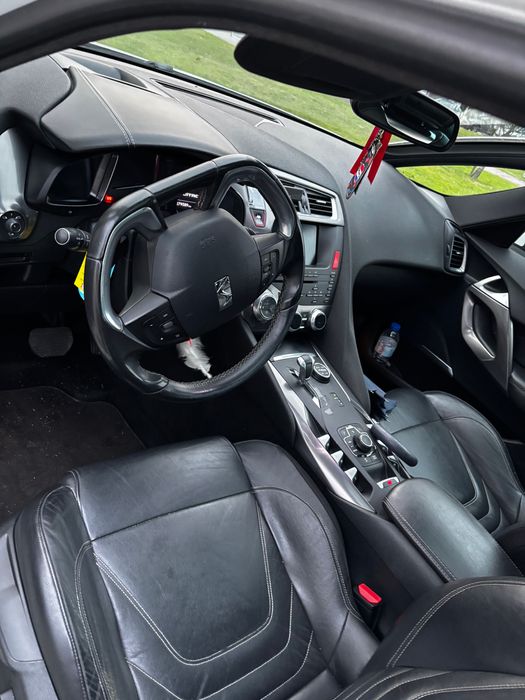 Ds 5 sport chic 4*4 200cv híbrido