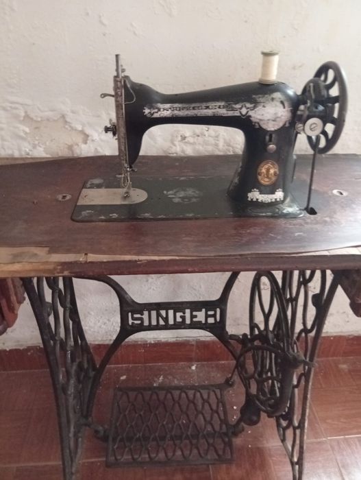 Máquina de costura Singer