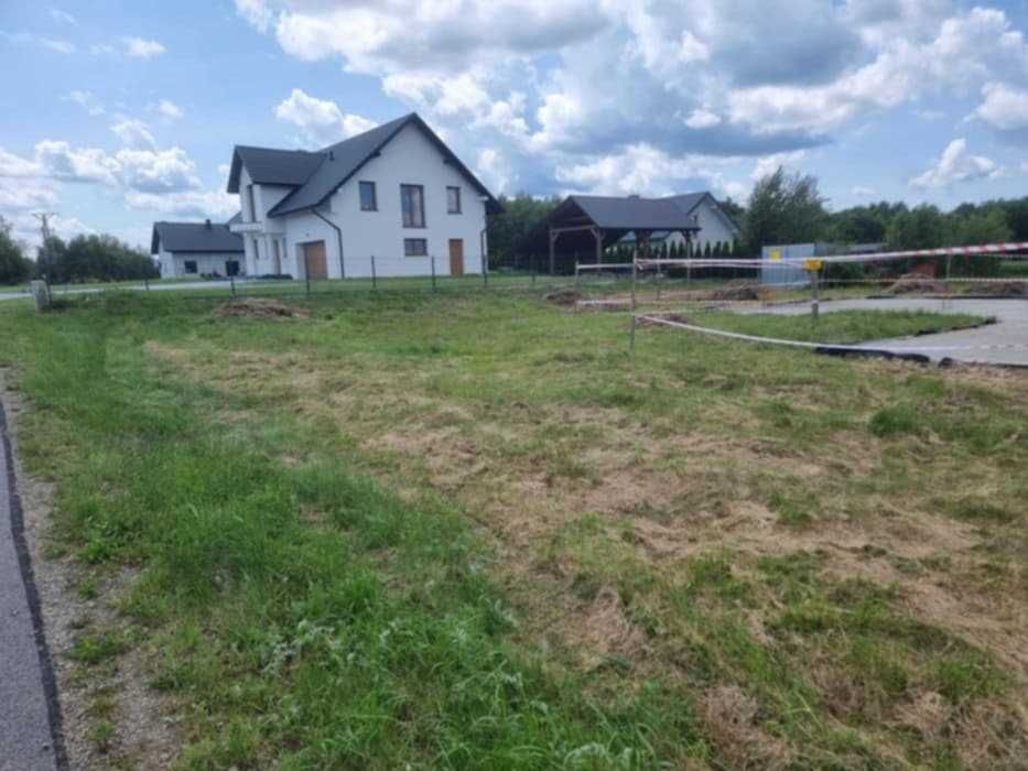 Na sprzedaż działka budowlana z fundamentami, Jawornik Polski / Jawornik-Przedmieście