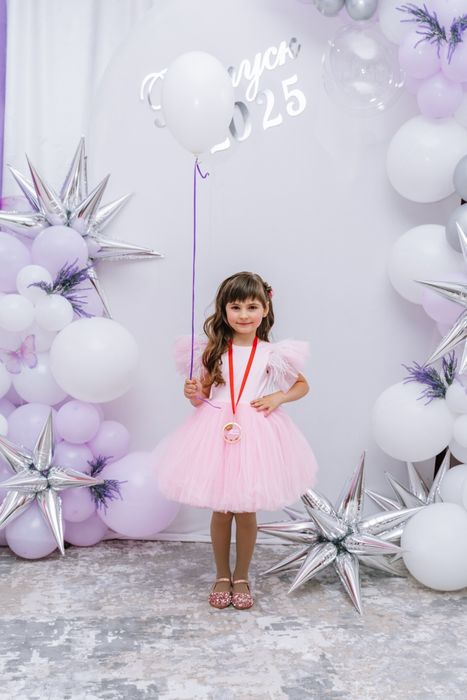 Продам плаття на випускний в садочок