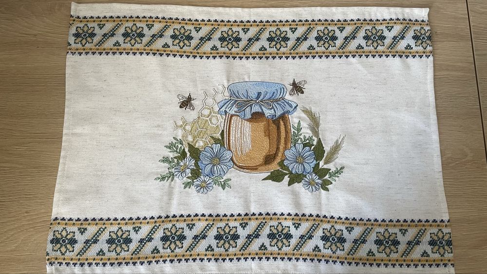 Вишиті рушники до Свята Спаса «Медовий Спас»