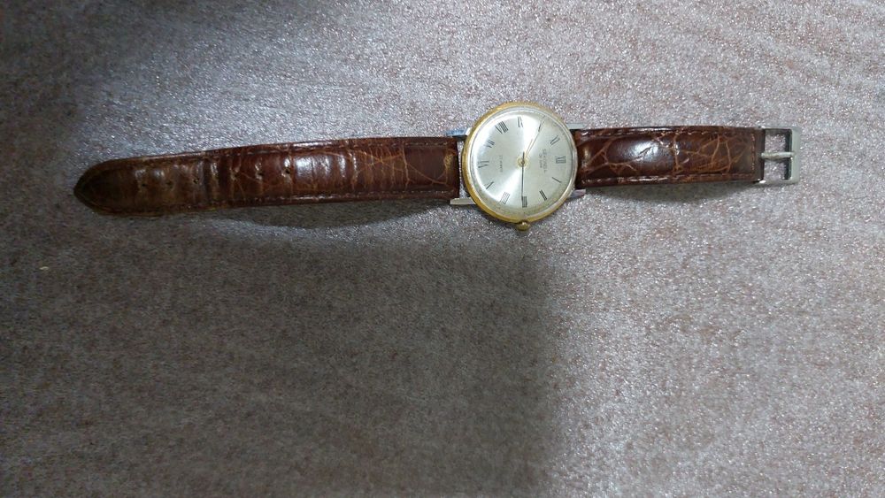 Часы кварцевые CASIO