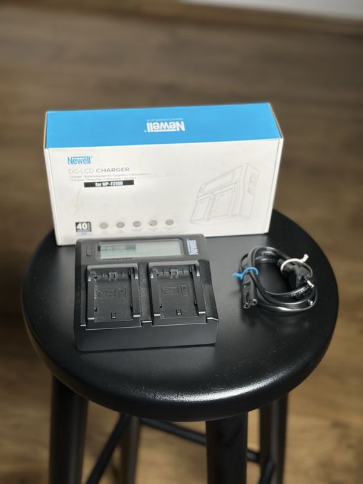 Ładowarka Newell NP-FZ100 podwójna LCD + kabel | Sony A7 III IV