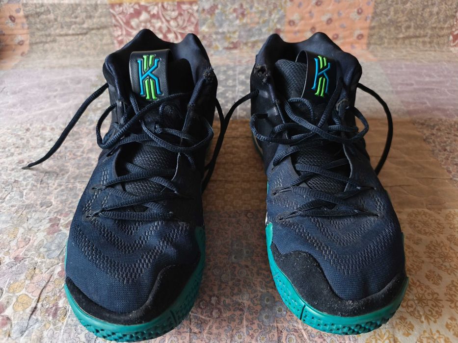 Nike Kyrie 4 Obsidian