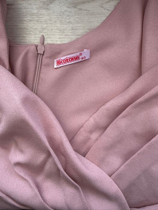 Różowa długa koktajlowa sukienka Bicotone 40