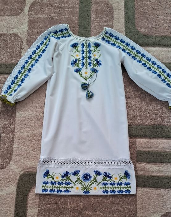 Вишиванка для дівчини