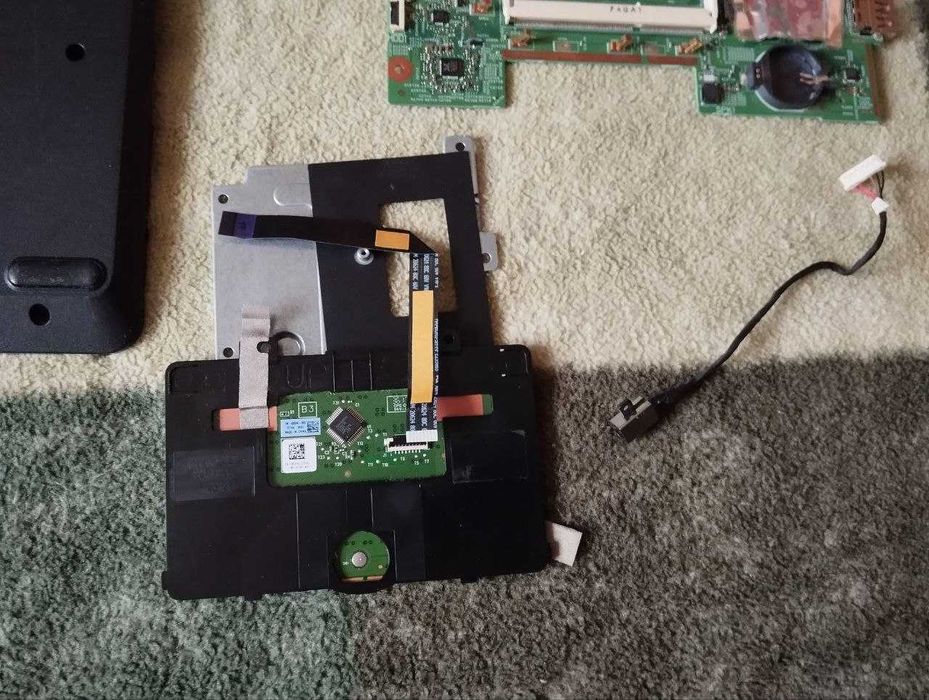 Ноутбук  Dell Inspiron 3552 P47F 15.6" разборка