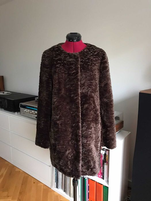 Brązowe futro płaszcz karakuły Scapa 38/40 classic faux fur coat