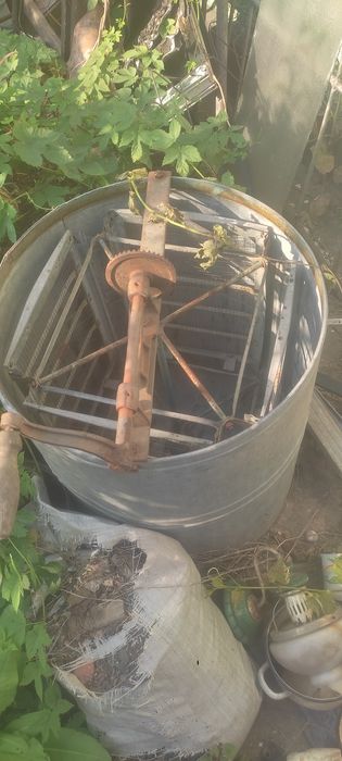 Медогонка 4рьоз стенковая