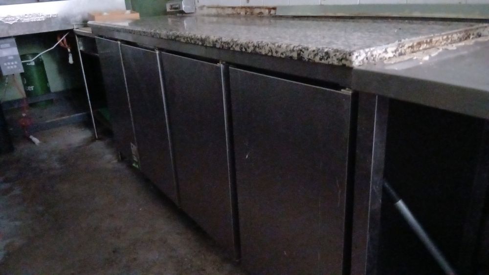 Forno a gás ou lenha