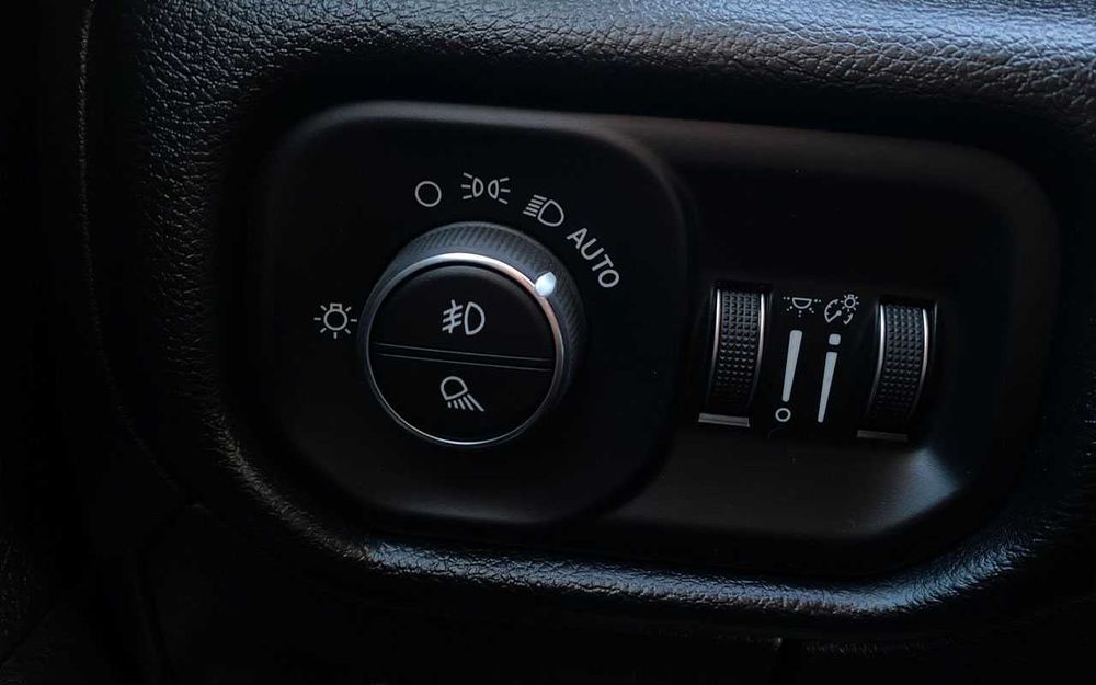 Dodge RAM 2019 року