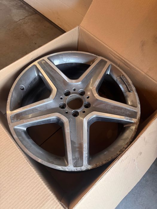 Pojedyncza alufelga OEM Mercedes AMG 20, ET 57