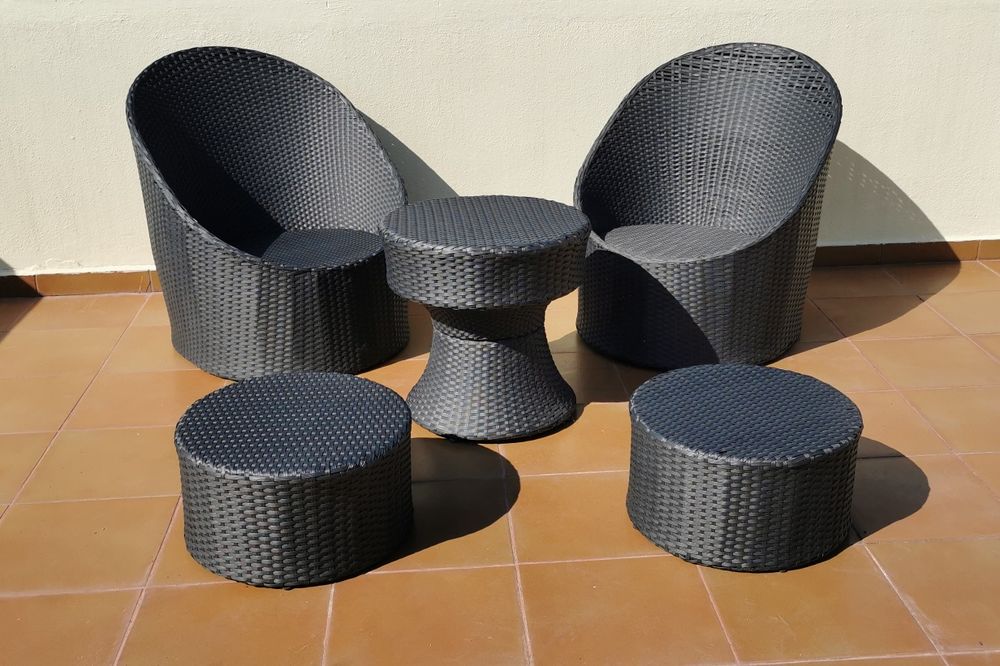 Conjunto Mobiliário de Jardim / Varanda em Rotim Sintético (5 Peças) – oferta das almofadas