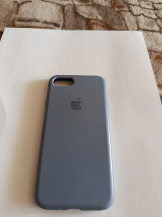 Чехлы на iphone.
