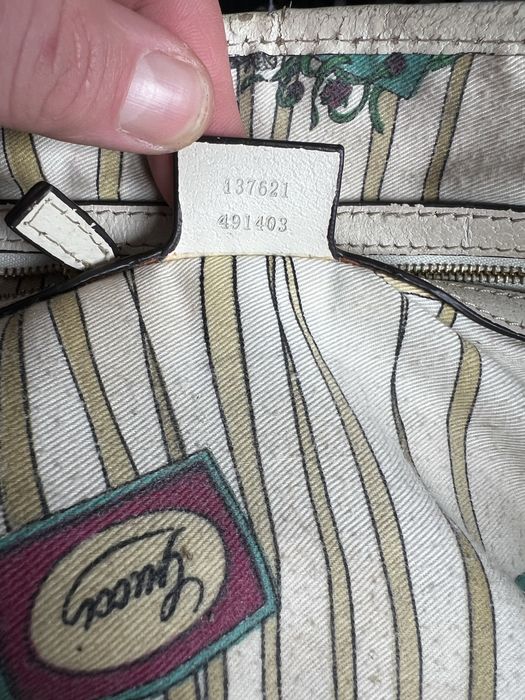 Сумка Gucci Medium Pelham Shoulder Bag