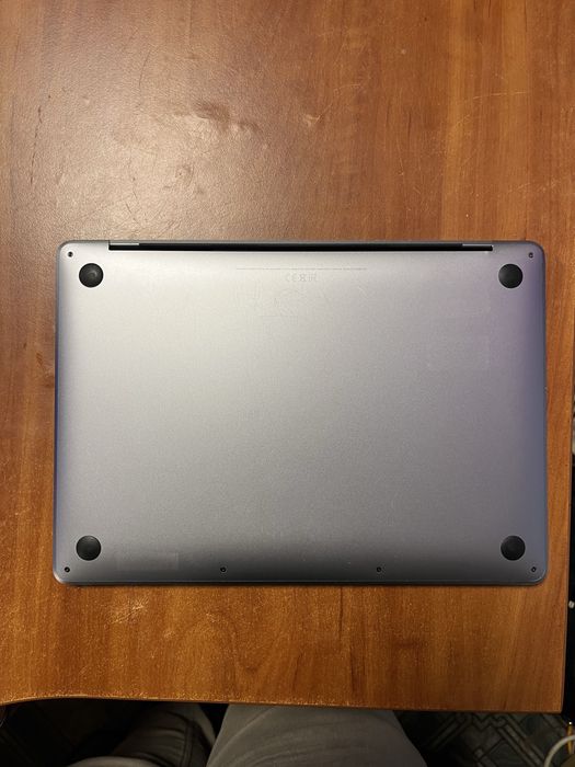 Macbook pro 13 i5 8/256