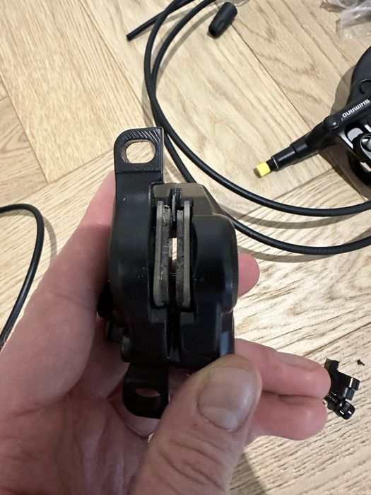 Zestaw hydrauliczne hamulce SHIMANO Deore BL-M4100 / BR-MT420