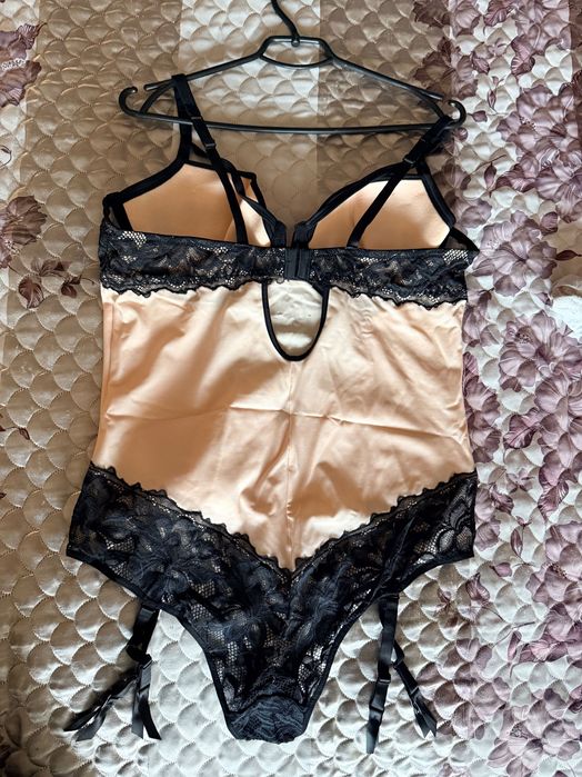 Боді мереживне утяжка розмір ХL/95 С