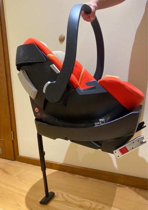 Fotelik samochodowy - nosidełko  Cybex Aton 5 wraz z baza do izofix