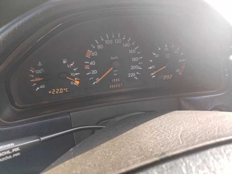 Продам Мерседес 220