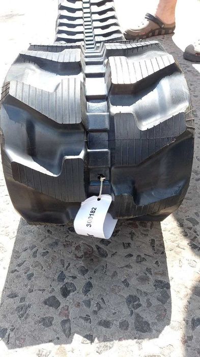Гумова гусениця 300х52,5х82N   300/52.5/82N