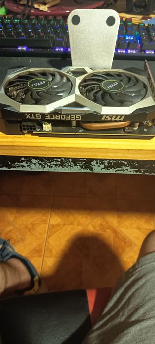 Gráfica gtx 1660 super ventus