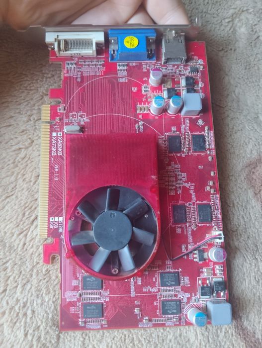 Відеокарта Amd radeon hd 5570 2гб ddr3